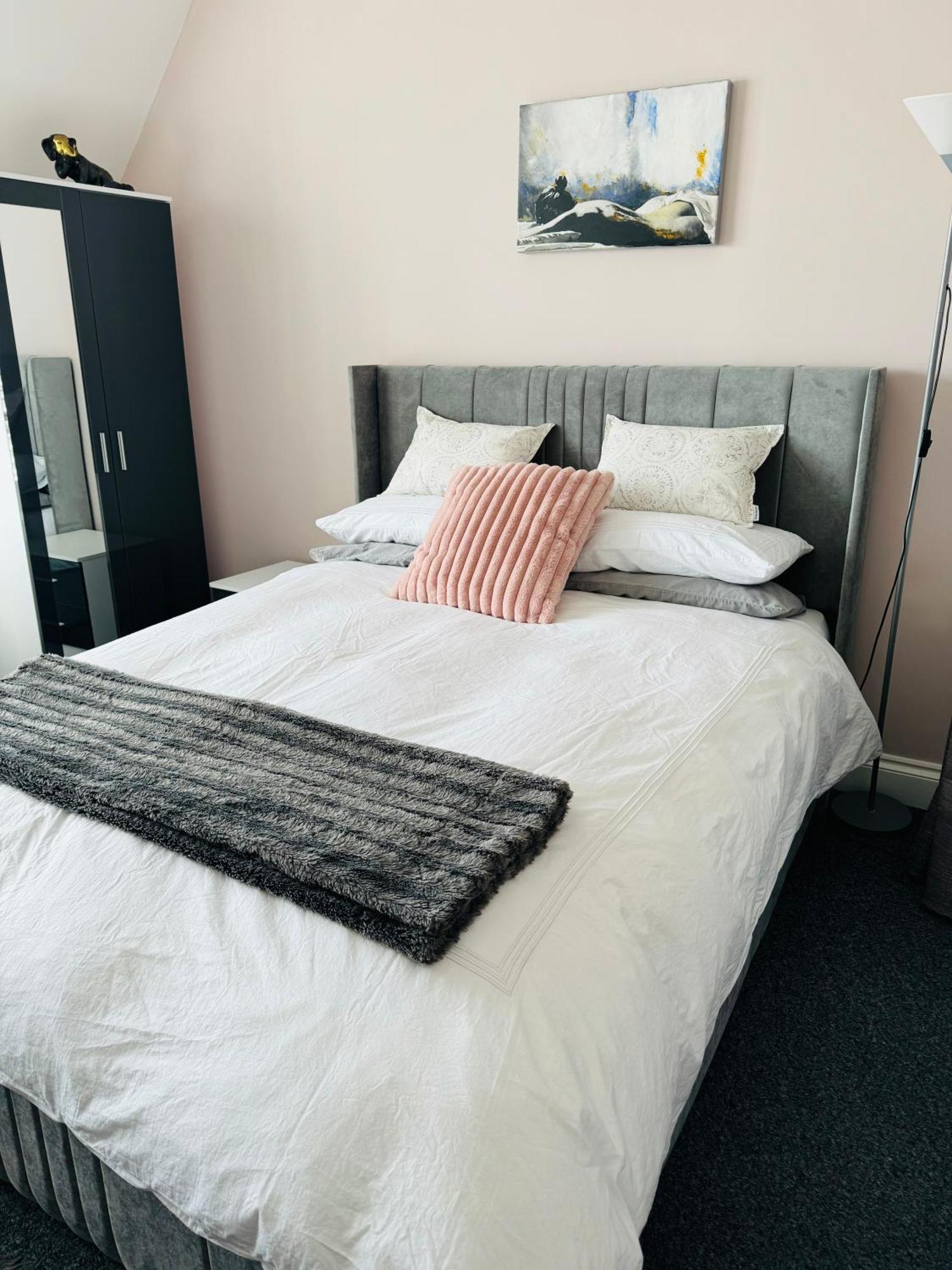 Penthouse Suite, Sea View, Close To Shops, Beach And Train St Leonards-on-Sea Exteriér fotografie